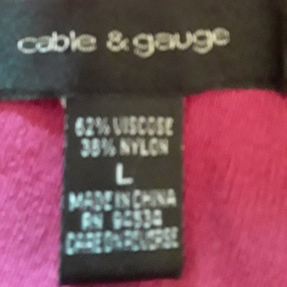 Pink and black tank top - Picture 3 of 3